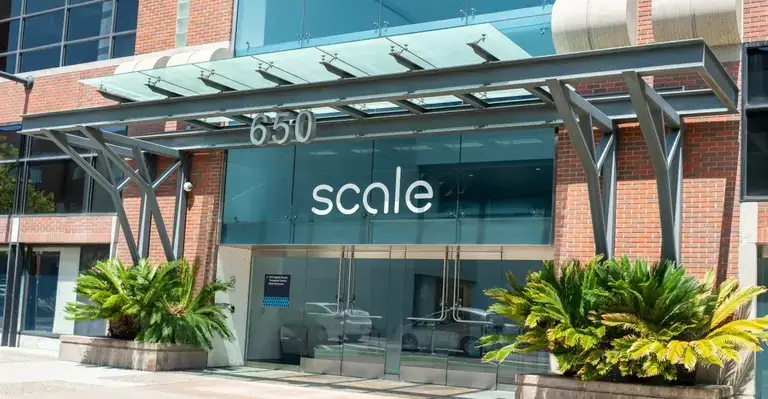 AI行业震动：数据巨头Scale AI宣布裁员14%，CEO反思“生成式AI扩张过快”